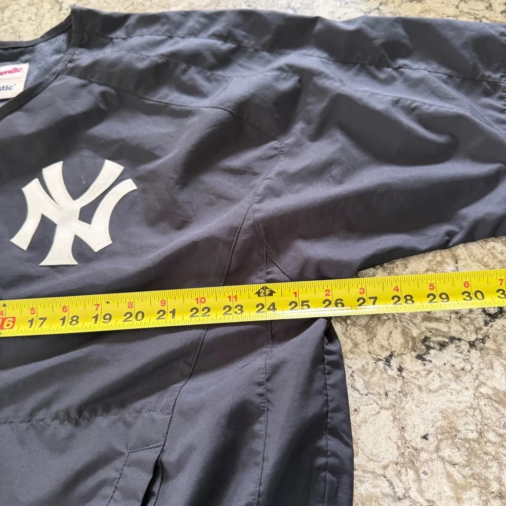 Majestic MLB New York Yankees Authentic Collection Short Sleeve Batting Jacket M